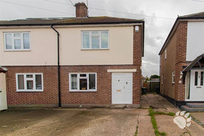 3 Bedroom House For Sale In Prospect Avenue, Stanford-Le-Hope, SS17