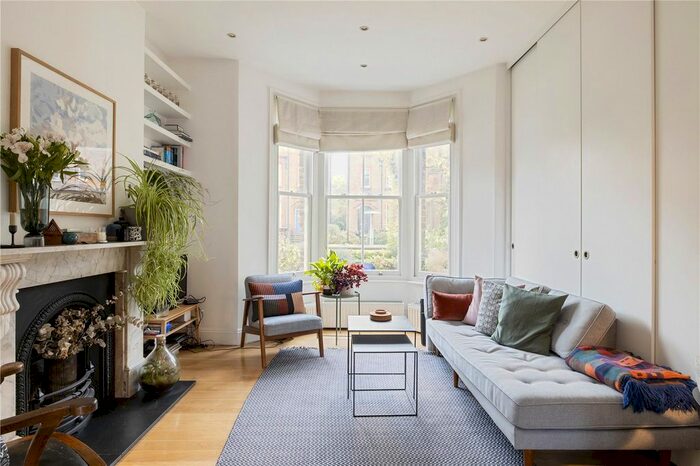 1 Bedroom Flat To Rent In Dulwich Road, London, SE24