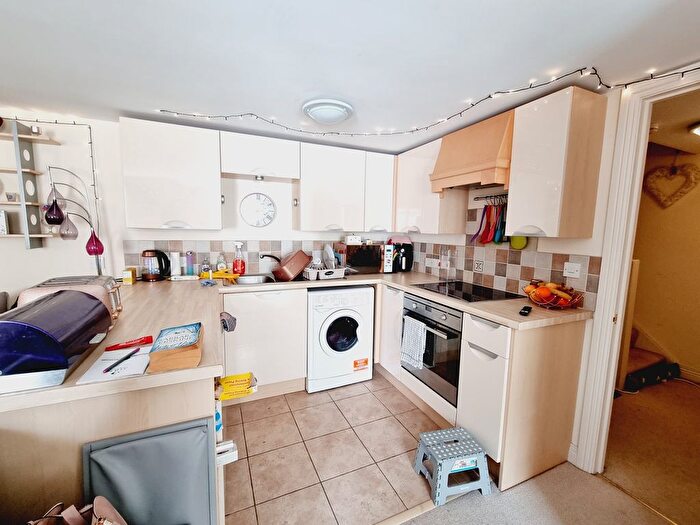 1 Bedroom Flat To Rent In Fore Street, Kingsbridge, TQ7