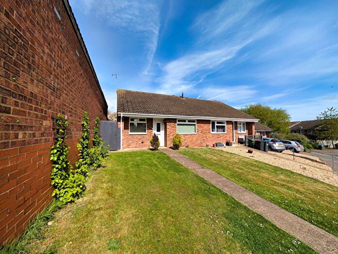 2 Bedroom Semi-Detached Bungalow To Rent In Herriot Close, Newport Pagnell, MK16