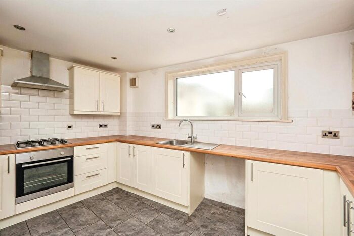 3 Bedroom End Of Terrace House For Sale In Chickerell Road, Weymouth, DT4