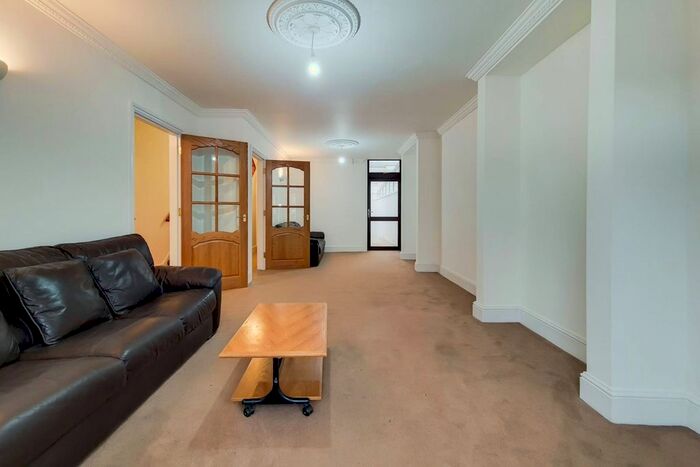 3 Bedroom Terraced House To Rent In Griffin Road, Plumstead, London SE18