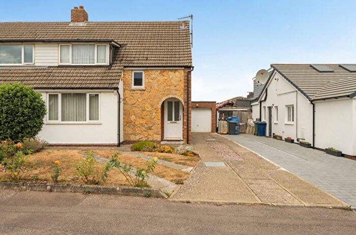 3 Bedroom Semi-Detached House For Sale In Tavistock Road, Cambridge, Cambridgeshire, CB4