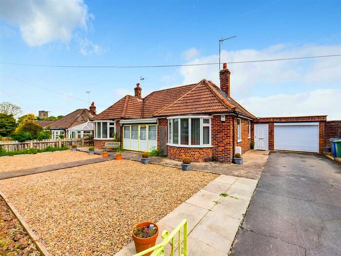2 Bedroom Detached Bungalow For Sale In Driffield Road, Kilham, Driffield, YO25
