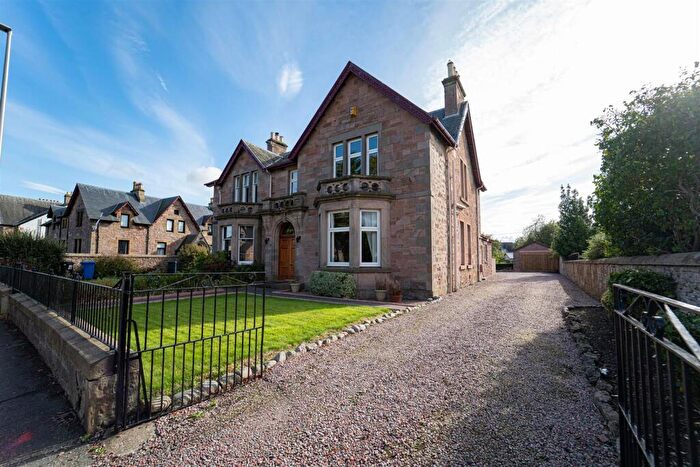 4 Bedroom House For Sale In Fairfield Road, Inverness, IV3