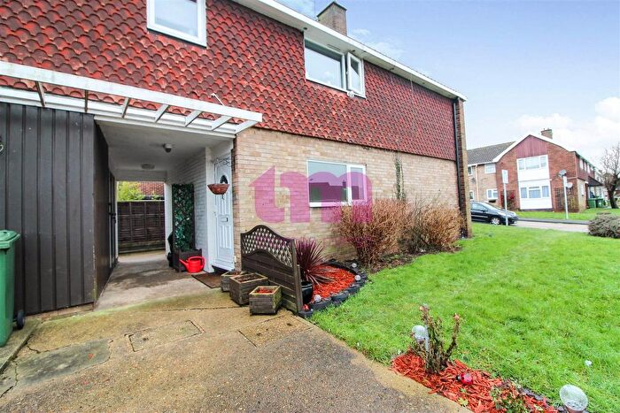 1 Bedroom Flat To Rent In The Knares, Basildon, SS16