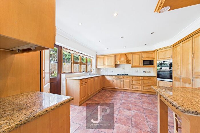 4 Bedroom Property To Rent In Talbrook, Brentwood, CM14