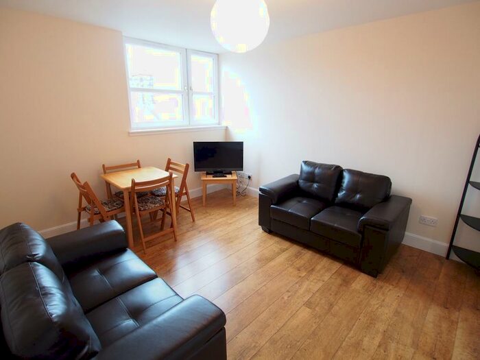 2 Bedroom Flat To Rent In Fraser Street, Top Right, AB25