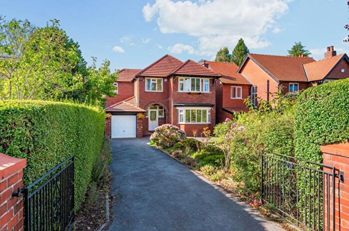 4 Bedroom Detached House For Sale In Chester Road, Poynton, SK12