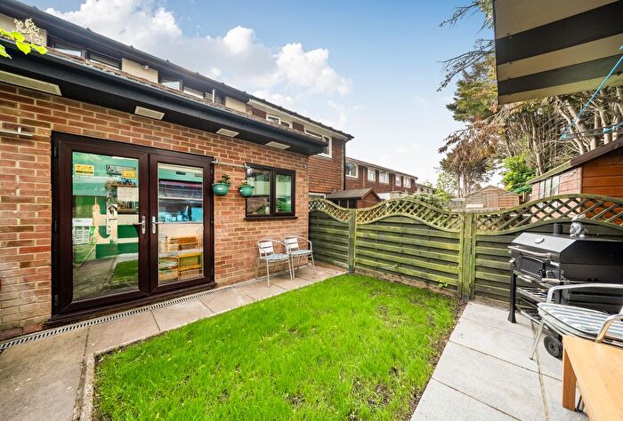 3 Bedroom Terraced House For Sale In Freeman Road, Morden, SM4