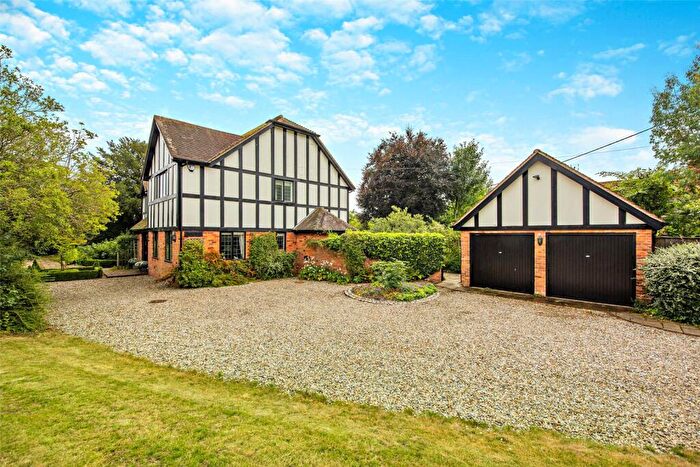 5 Bedroom Detached House For Sale In Church Road, Stockcross, Newbury, Berkshire, RG20