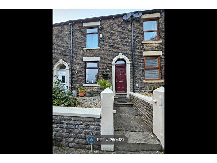 3 Bedroom Terraced House To Rent In Sunny Bank, Lees, Oldham, OL4