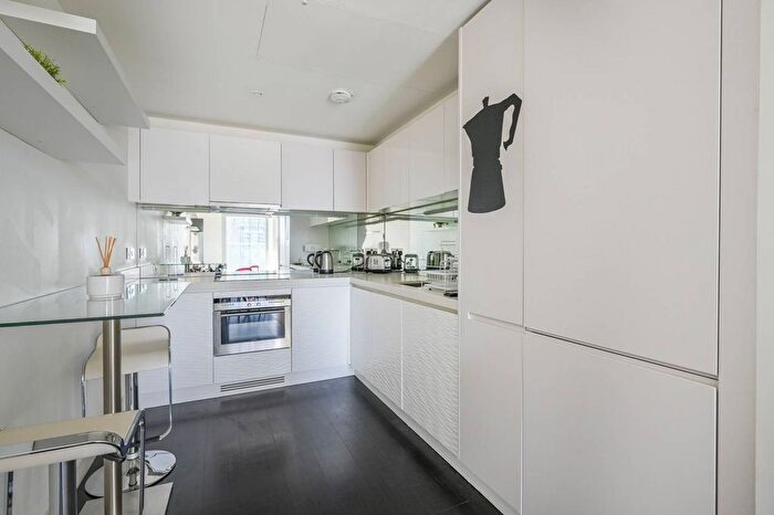 1 Bedroom Flat To Rent In Pan Peninsula, Canary Wharf, London, E14