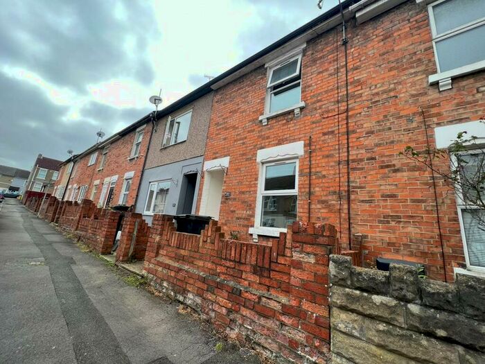 2 Bedroom House To Rent In Town Centre, SN1