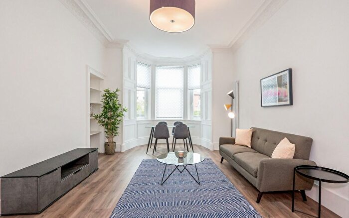 2 Bedroom Flat To Rent In West Savile Terrace, Edinburgh, EH9