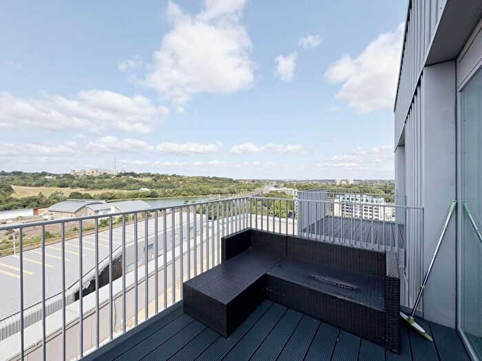 2 Bedroom Apartment To Rent In Mary Neuner Road, London, N8