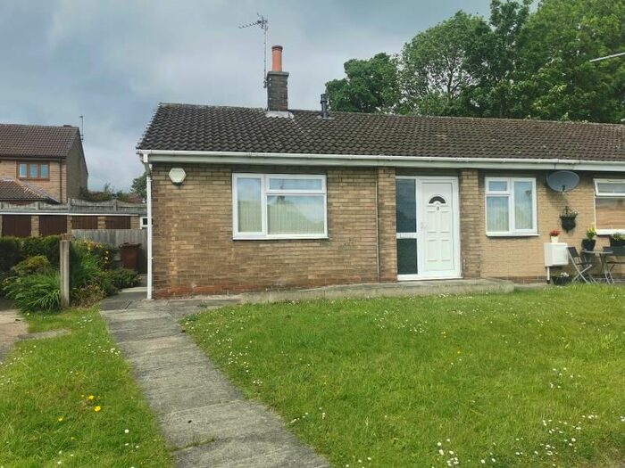 2 Bedroom Property To Rent In Hawthorn Grove, Ackworth, Pontefract, WF7