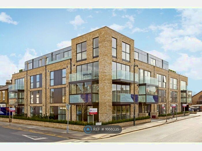 2 Bedroom Flat To Rent In Montague Road, London, SW19