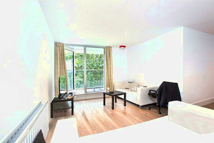 2 Bedroom Apartment To Rent In Ensign House, Rope Street, London, SE16