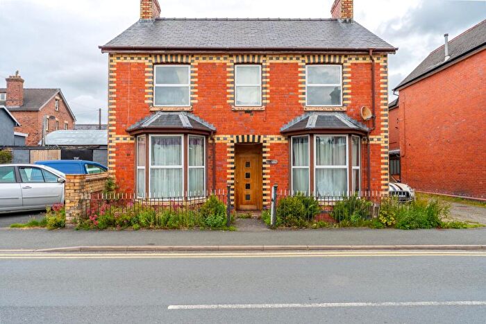 6 Bedroom Detached House For Sale In Craig Road, Llandrindod Wells, LD1