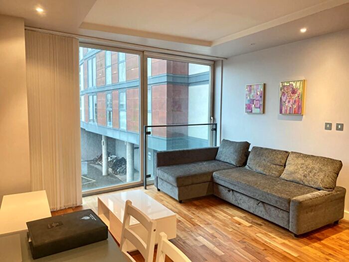 1 Bedroom Flat To Rent In The Quays, Salford Quays, Salford, M50