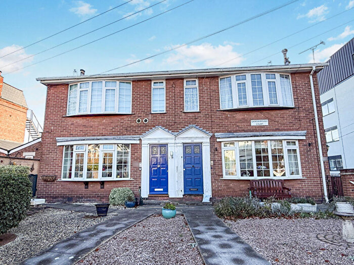 2 Bedroom Flat To Rent In Broadgate, Beeston, NG9