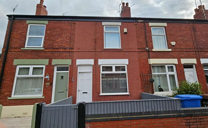 2 Bedroom Mews To Rent In Dawson Street Portwood Stockport, SK1