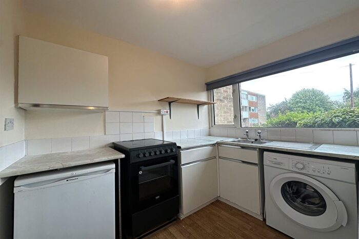 1 Bedroom Flat To Rent In Cedar Court, Beeston, NG9