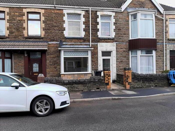 1 Bedroom Flat To Rent In Leonard Street, Neath, SA11