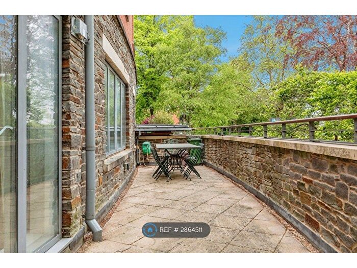 2 Bedroom Flat To Rent In Greenwich Apartments, Bristol, BS6
