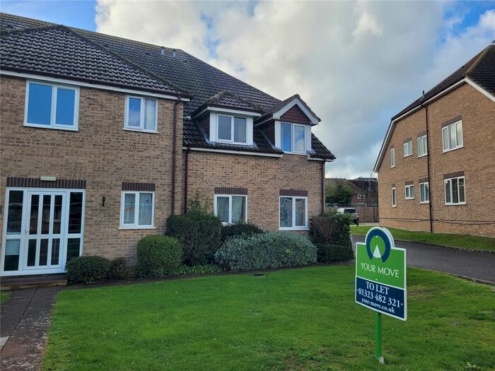 2 Bedroom Flat To Rent In Honeycrag Close, Polegate, East Sussex, BN26