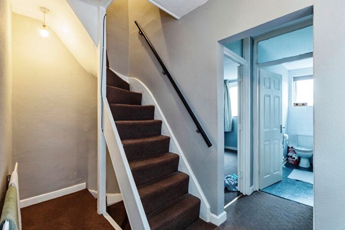 3 Bedroom End Of Terrace House For Sale In St. Stephens Road, Nottingham, NG2