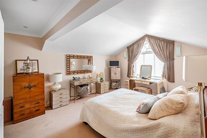 5 Bedroom House For Sale In St. Margaret Drive, Epsom, KT18