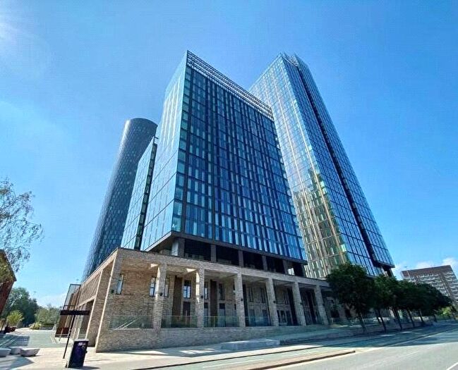 1 Bedroom Flat To Rent In Victoria Residence, Silvercroft Street, Manchester, M15