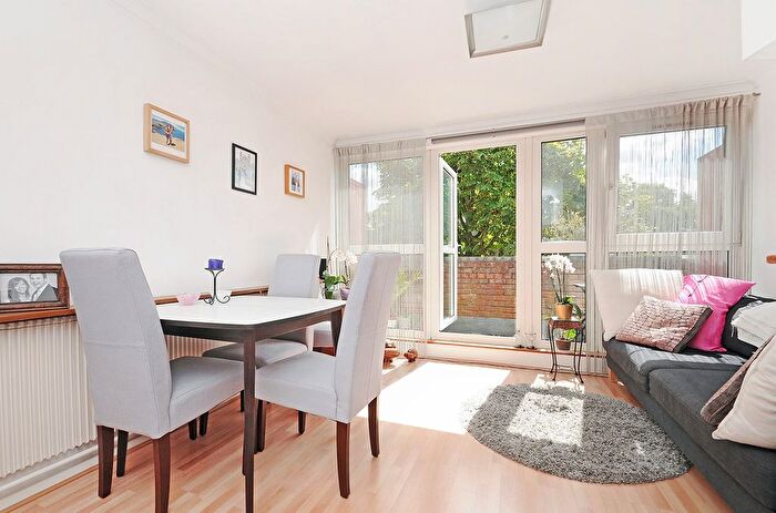 1 Bedroom Flat To Rent In Kersfield Road, Putney, London, SW15
