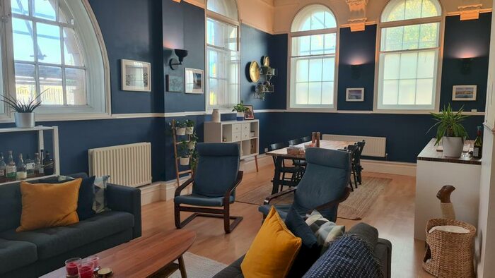 2 Bedroom Flat To Rent In Admiralty House, Platform Road, Southampton, SO14