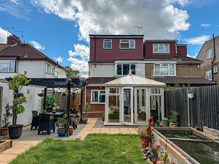 4 Bedroom Semi Detached House For Sale In Riverdene, Edgware, HA8