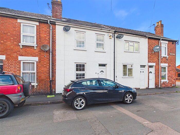 3 Bedroom Terraced House For Sale In Stanley Road, Linden, Gloucester, GL1
