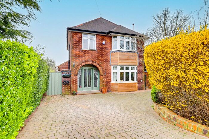 3 Bedroom Detached House For Sale In Broadway East, Carlton, NG4