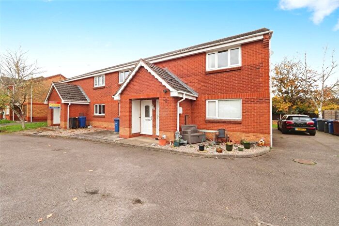 2 Bedroom Maisonette For Sale In Sedgefield Road, Branston, Burton-on-Trent, Staffordshire, DE14