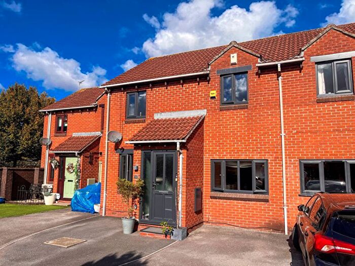3 Bedroom Terraced House For Sale In Elgar Close, Clevedon, BS21
