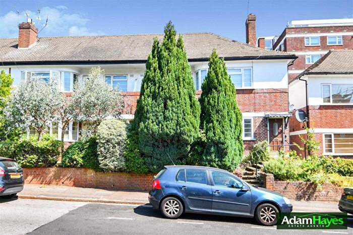 2 Bedroom Maisonette For Sale In Cyprus Road, Finchley, N3