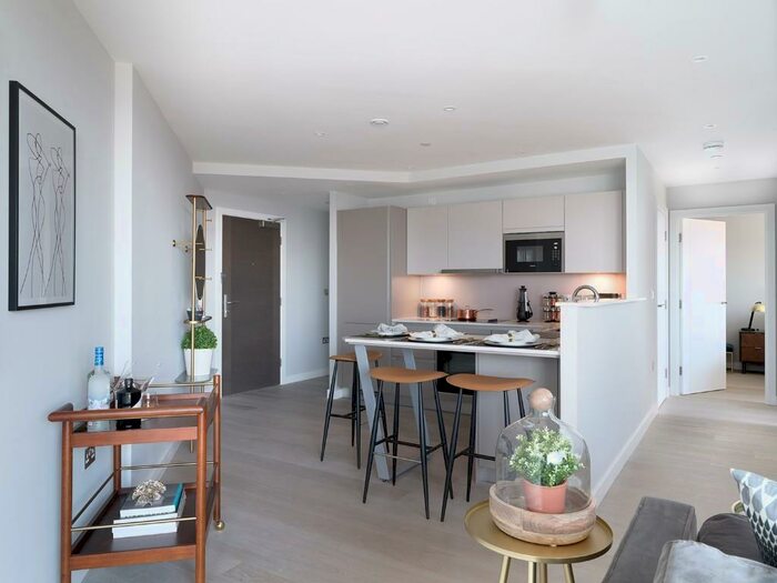 2 Bedroom Apartment To Rent In Churchyard Row, London, SE11