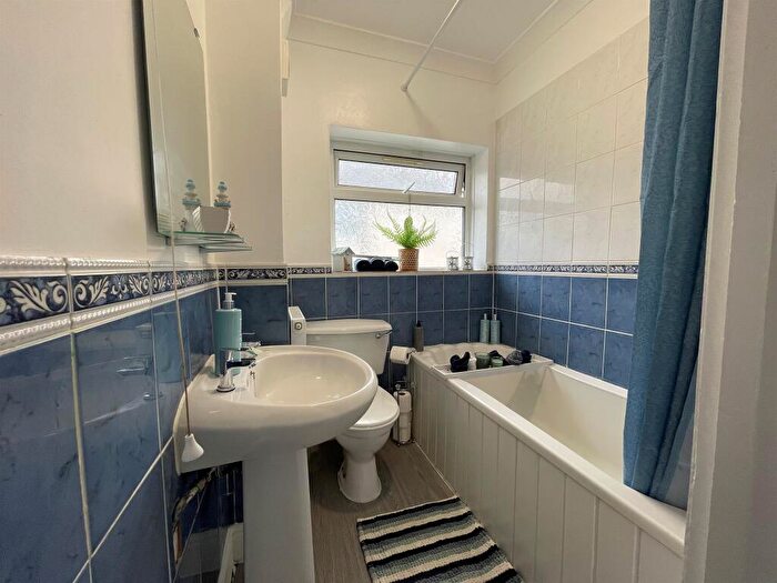 2 Bedroom Maisonette For Sale In Gainsford Road, Southampton, SO19