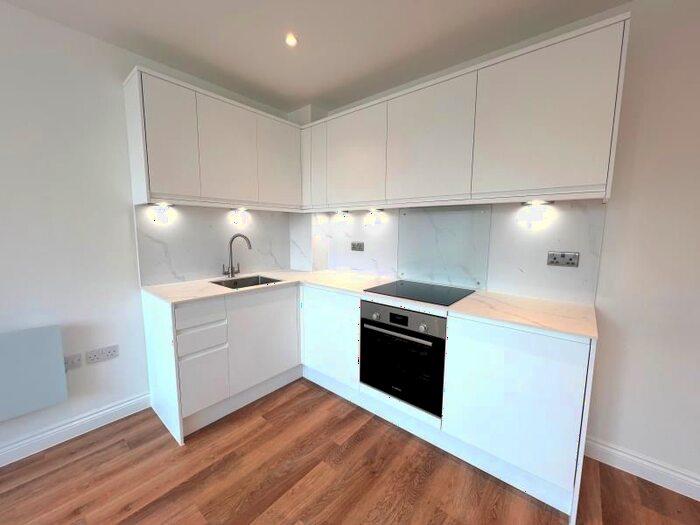 1 Bedroom Flat To Rent In Golden House, Guildford, GU1