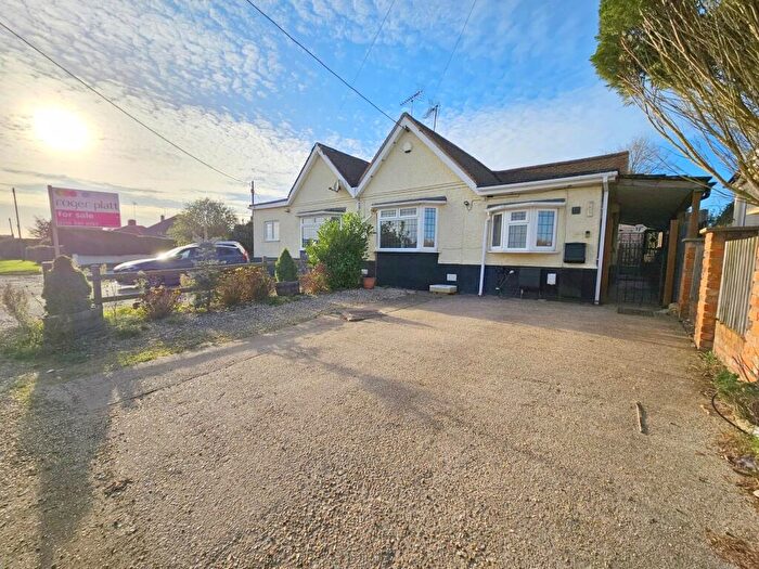 2 Bedroom Semi-Detached House For Sale In Oatlands Road, Shinfield, Reading, RG2