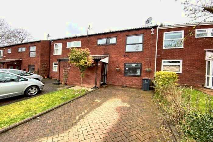 3 Bedroom Terraced House To Rent In Heather Dale, Birmingham, B13