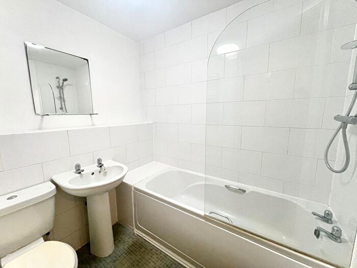 1 Bedroom Flat To Rent In Gressingham Grove, Coventry, CV6