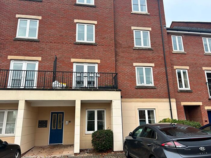 2 Bedroom Flat To Rent In Gras Lawn, Exeter, EX2
