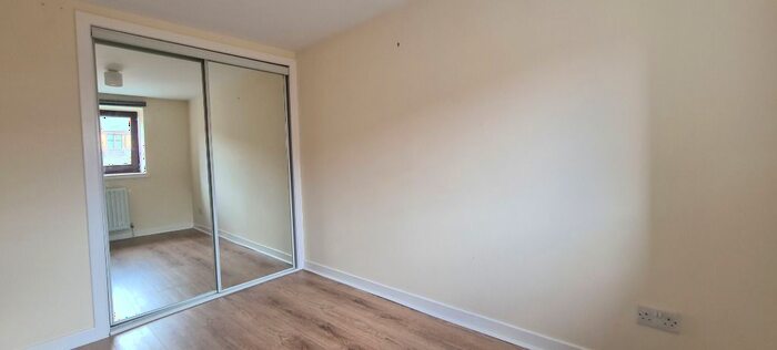 2 Bedroom Flat To Rent In Deanston Drive, Shawlands, Glasgow, G41